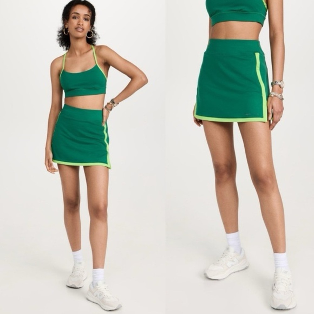 Outdoor Voices Freeform 3” Green Mini SkortCasual